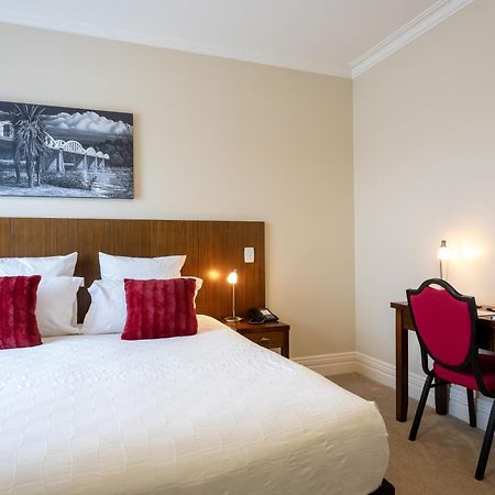 Tuakau Hotel Екстер'єр фото