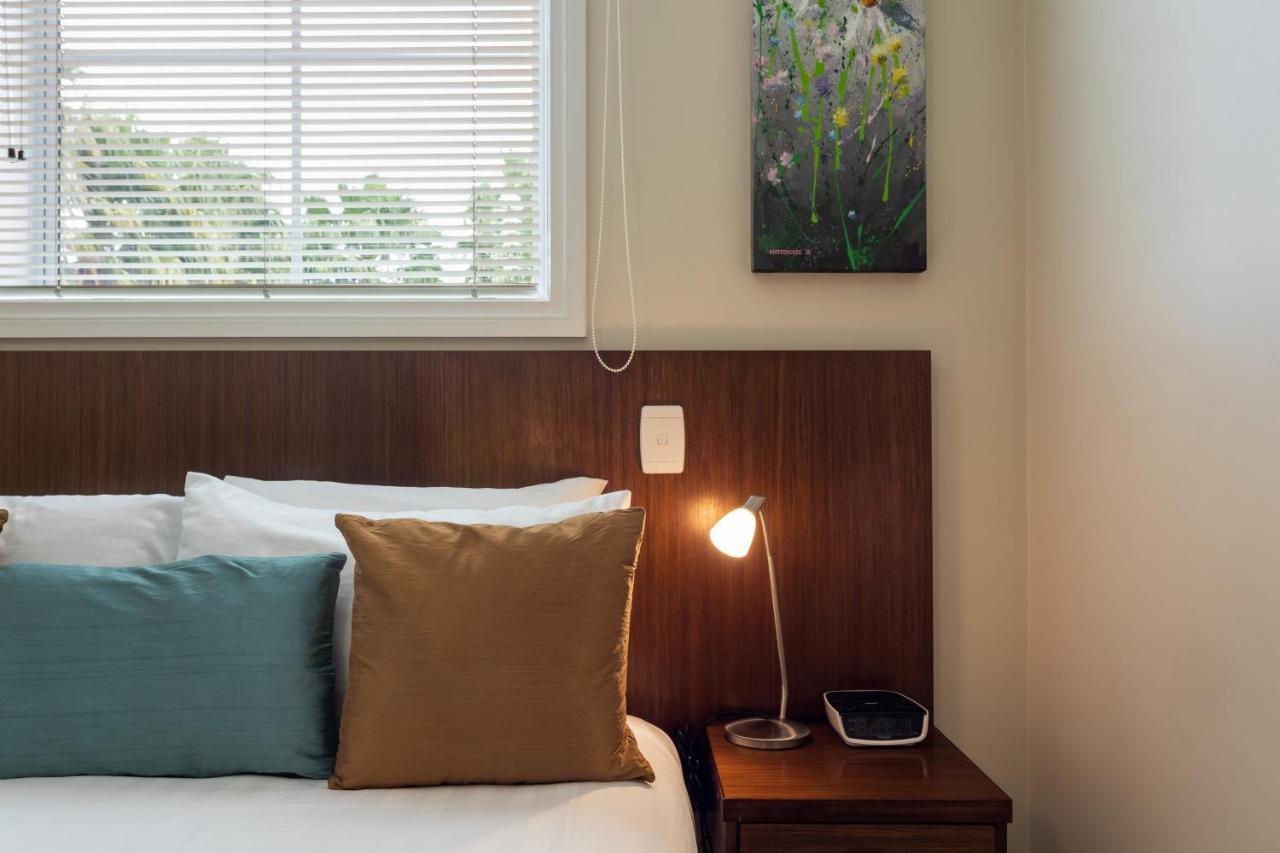 Tuakau Hotel Екстер'єр фото