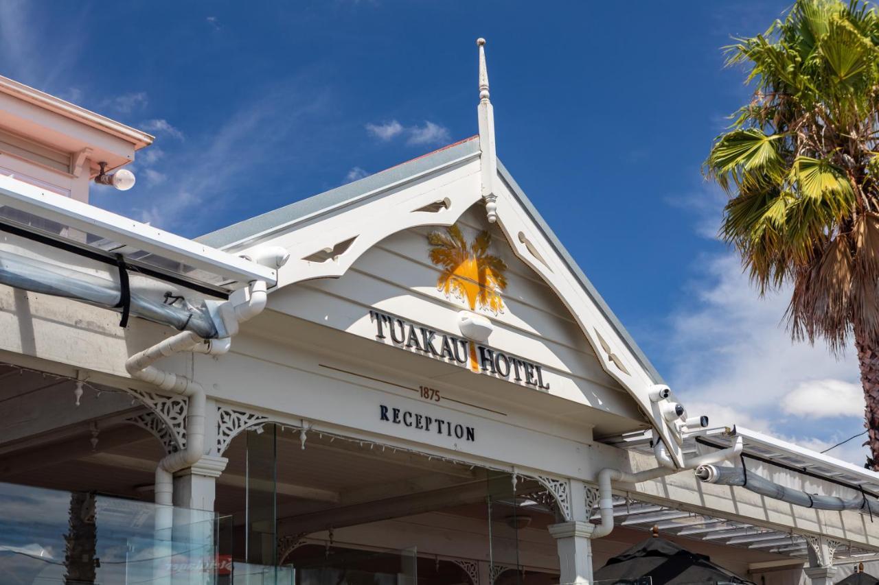 Tuakau Hotel Екстер'єр фото