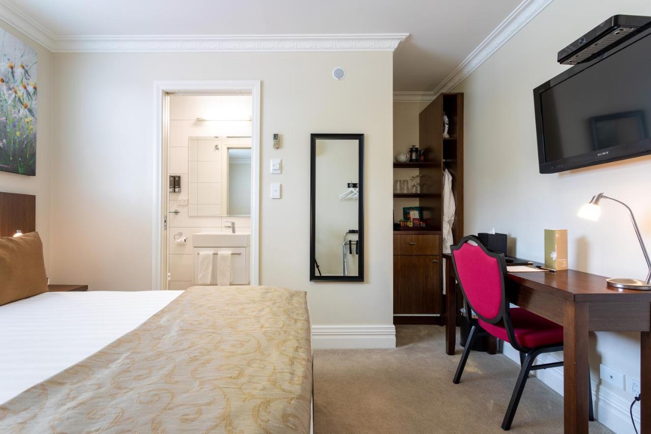 Tuakau Hotel Екстер'єр фото