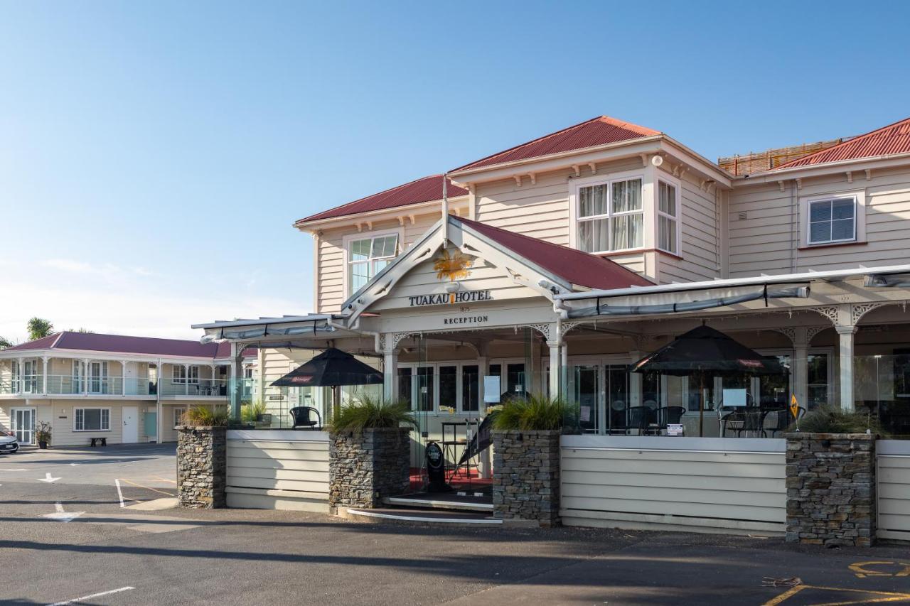 Tuakau Hotel Екстер'єр фото