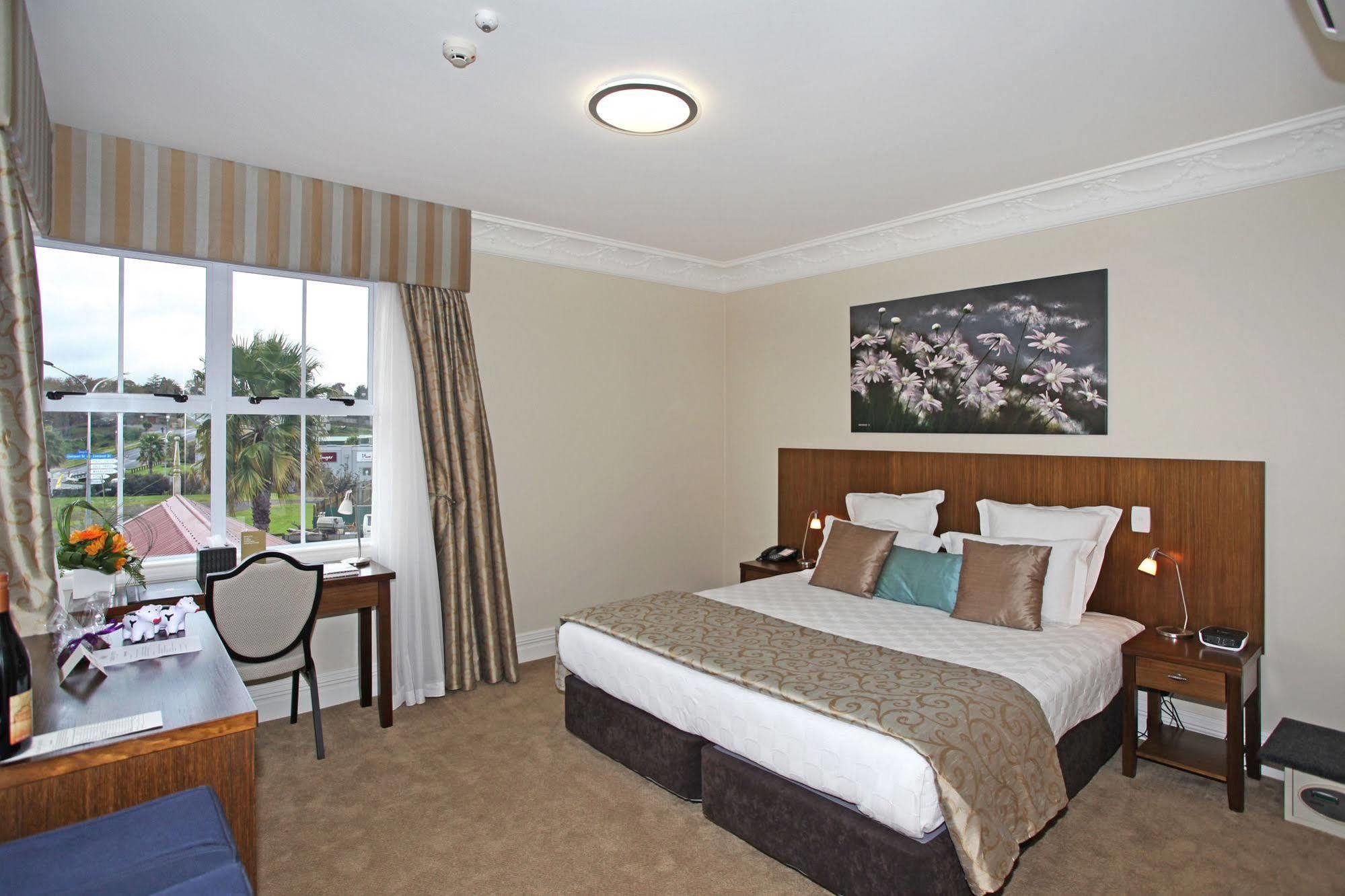 Tuakau Hotel Екстер'єр фото