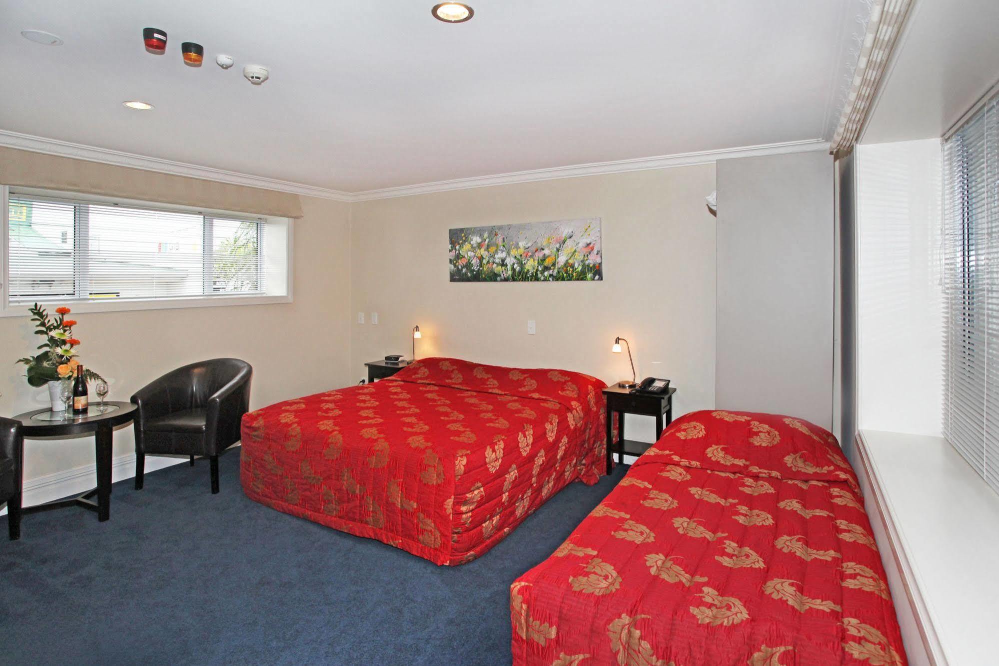 Tuakau Hotel Екстер'єр фото